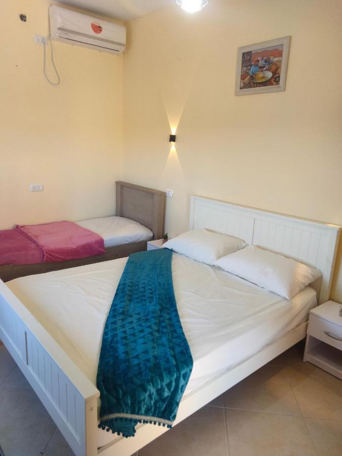 Seedi Yousef Hostel & Cafe Nazareth Exteriör bild