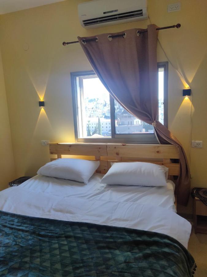 Seedi Yousef Hostel & Cafe Nazareth Exteriör bild